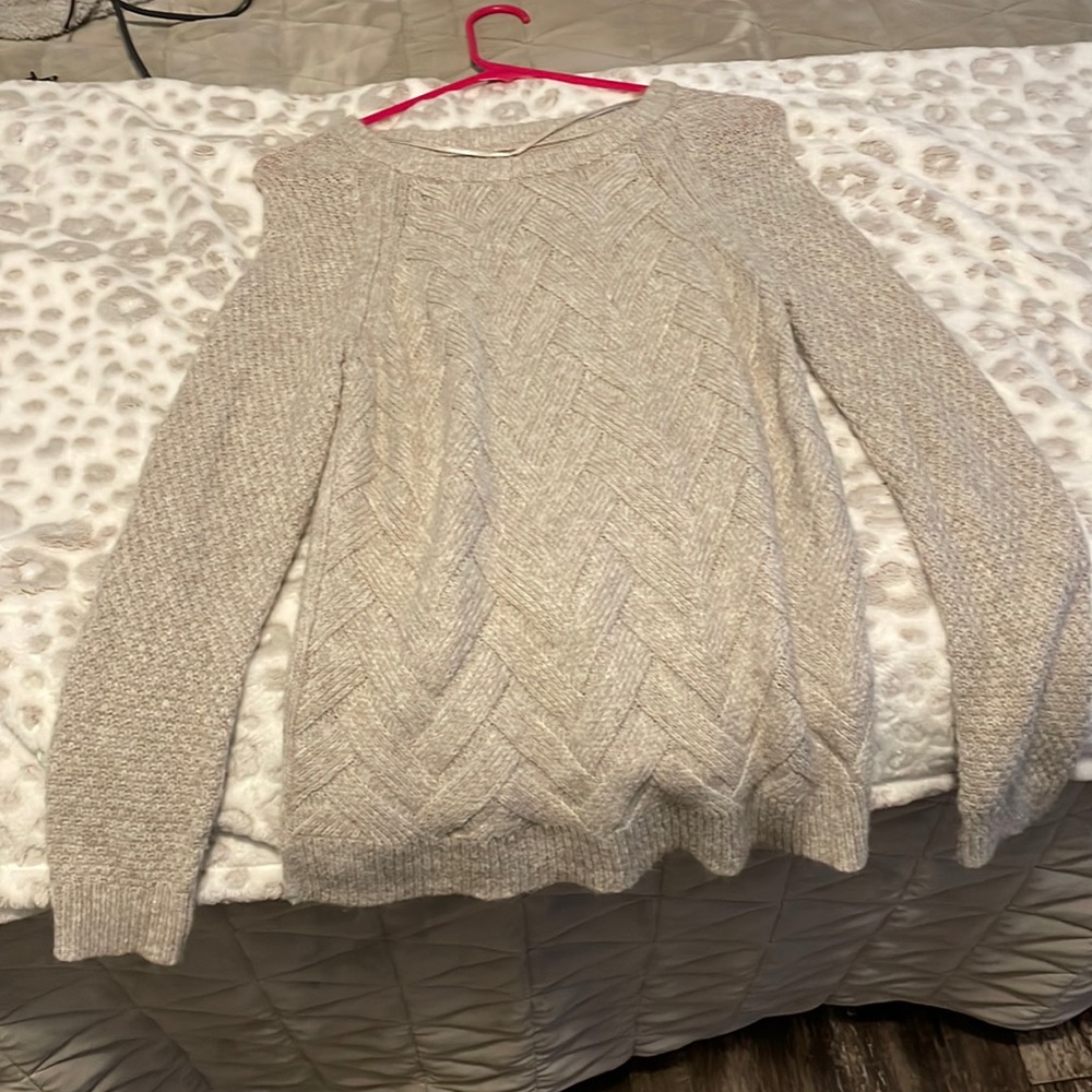 Womens Medium Sweater
